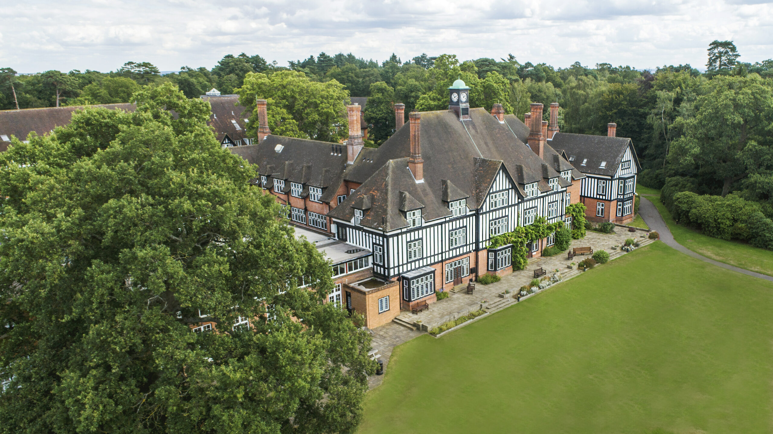 English Language Summer at Queenswood School with UKLC